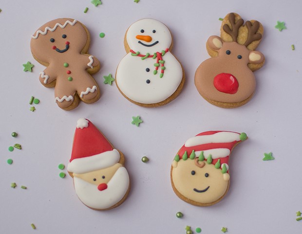 Christmas Biscuit Decorating at Darcy's - Image 3